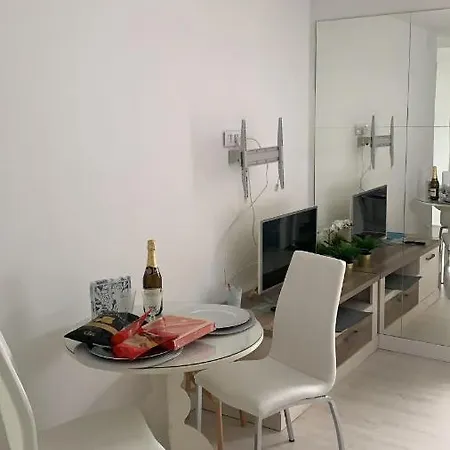 Residencial Salesas Appartement